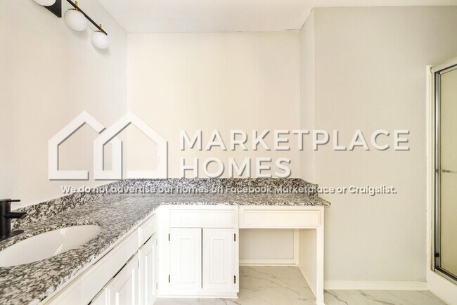 Building Photo - 4309 W Patrick St