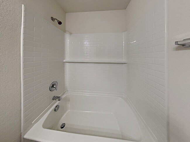 Building Photo - 4517 Greenham Ln.