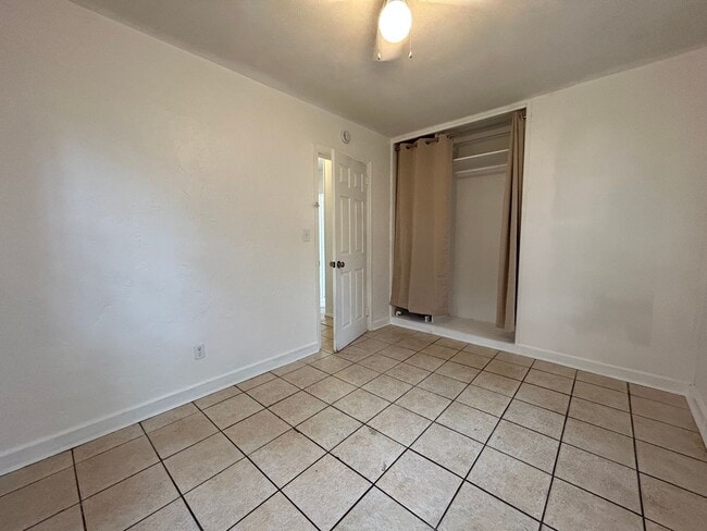 Building Photo - Convinient 2 Bedroom Home in Arlington!