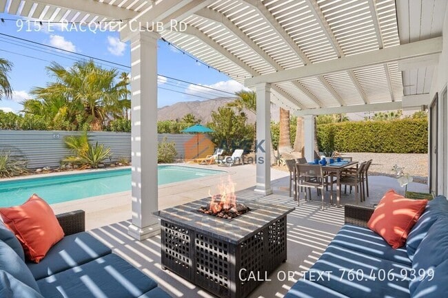 Building Photo - 915 E Racquet Club Rd