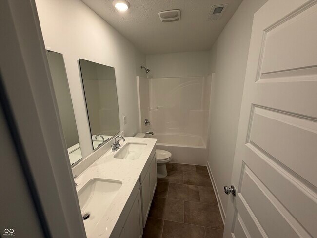 Building Photo - 1111 Wessel Ln