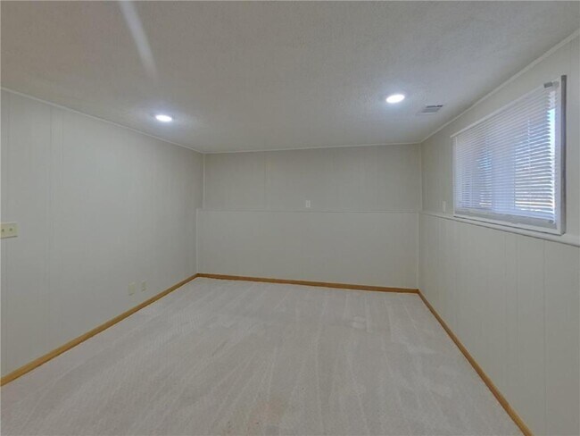 Building Photo - 2361 5th St NW