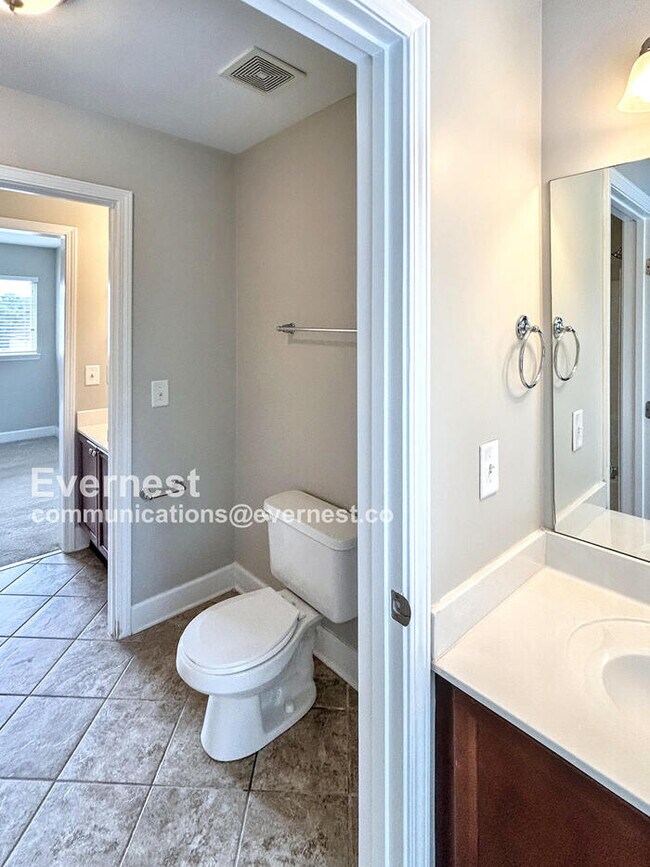 Building Photo - 9109 Otter Ln