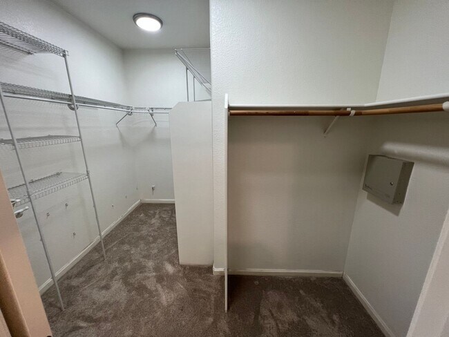 Building Photo - Three Bedroom Two Bath Stanford Ranch Home