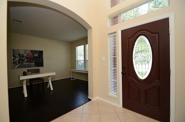 Building Photo - 5002 Hearth Hollow Ln