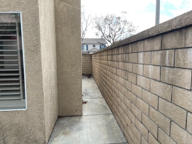 Building Photo - 1521 Starlight Dr