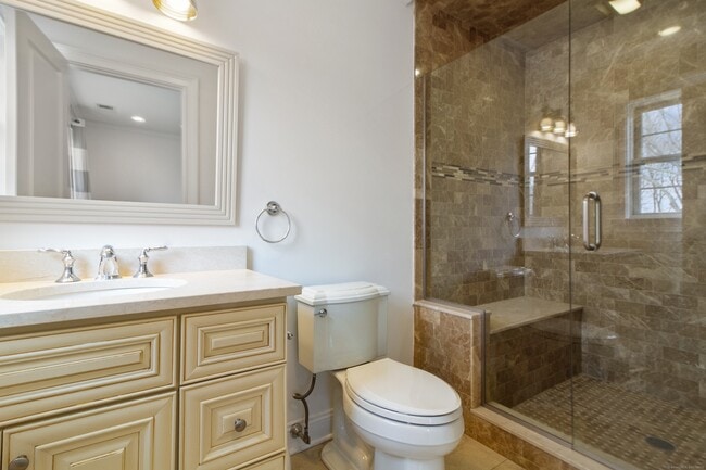 Building Photo - 57 Overbrook Dr