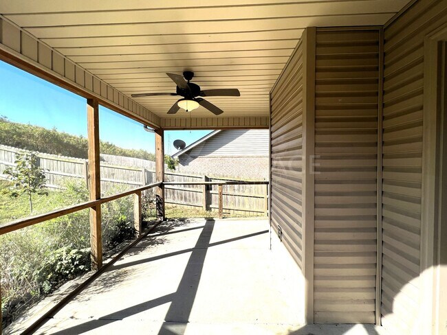Building Photo - BEAUTIFUL 3 BEDROOM HOME IN CLEAR SPRING P...