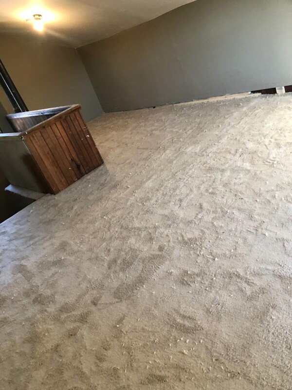 Building Photo - 13934 Montrose St