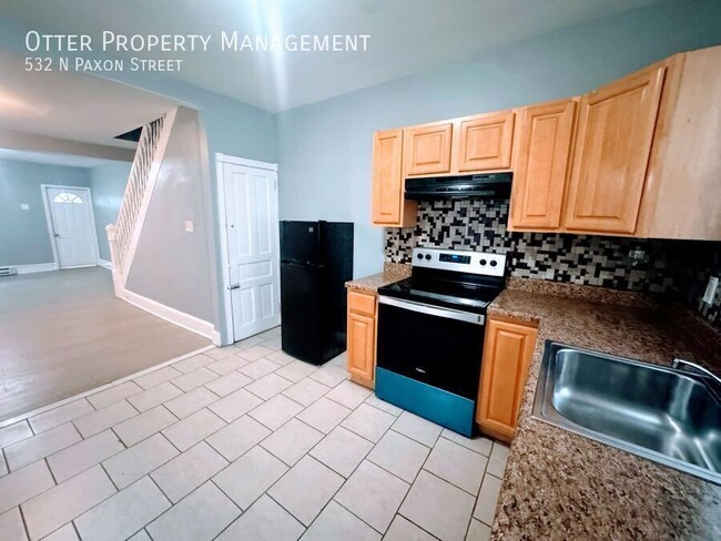 Building Photo - 532 N Paxon St