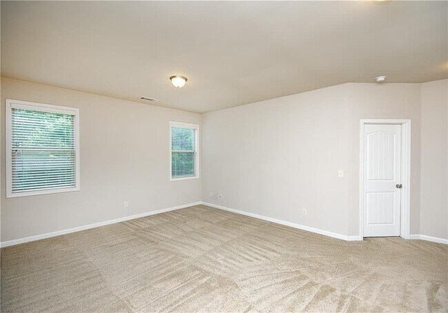 Building Photo - 7490 Silk Tree Pointe