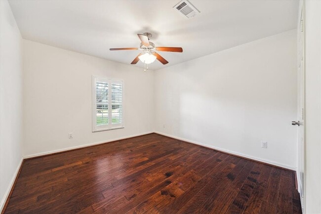 Building Photo - 6215 Cheena Dr