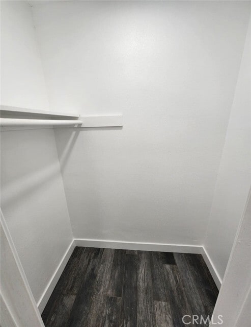 Building Photo - 714 W 95th St