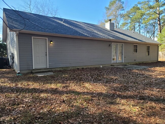 Building Photo - NEW to Rental Market! Do not Miss Out on t...
