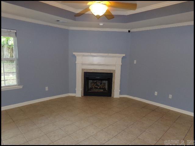 Building Photo - 2820 Falcon Ct