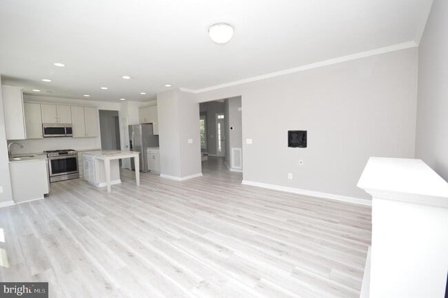 Building Photo - 91 Chaps Ln