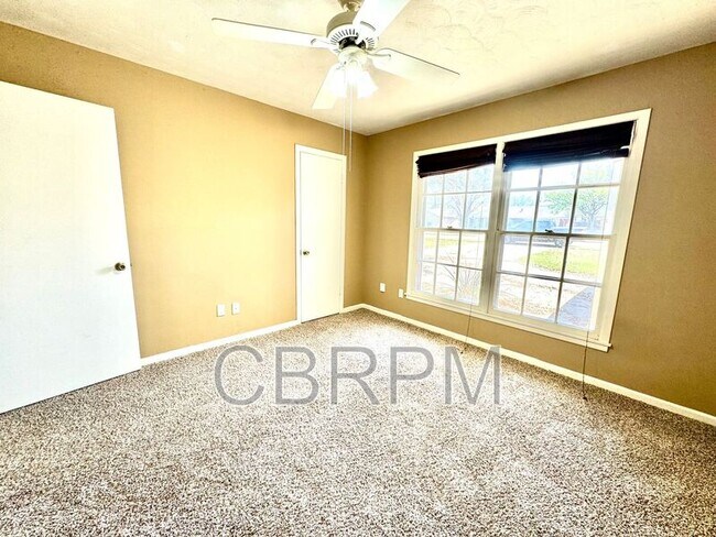 Building Photo - 5434 31st St