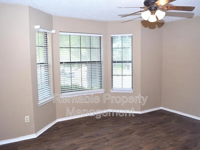 Building Photo - 9001 Wessex Ct