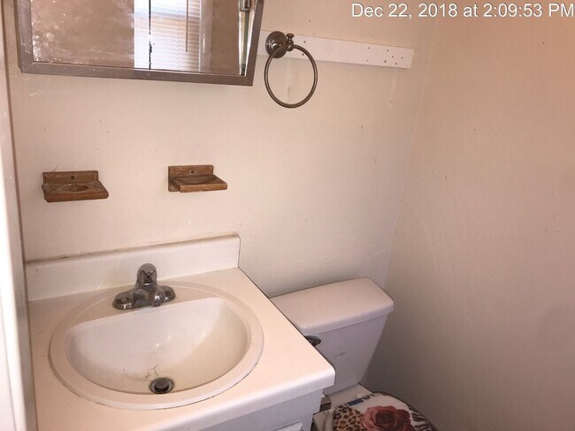 Building Photo - 6506 Delliert Ct