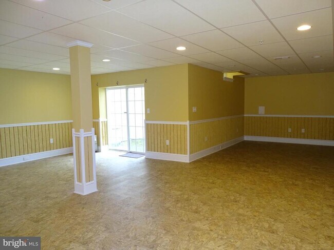Building Photo - 213 Silverbell Ct