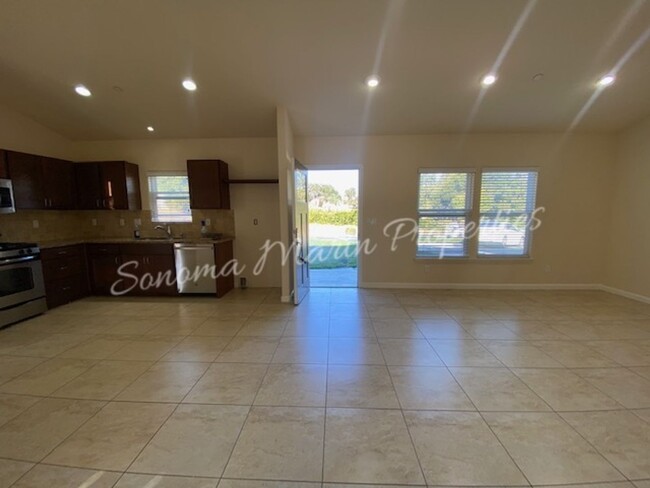 Building Photo - ~ Country Home ~ 2 Bedrooms & 2 Full Bathr...