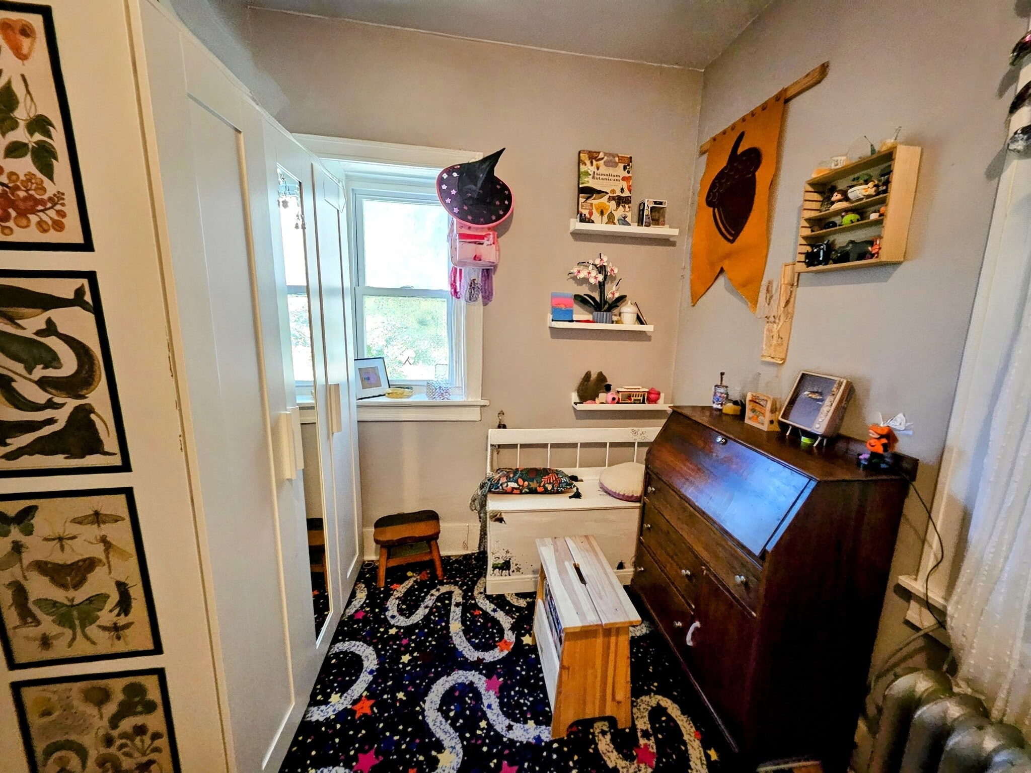 Building Photo - 2622 N Stowell Ave