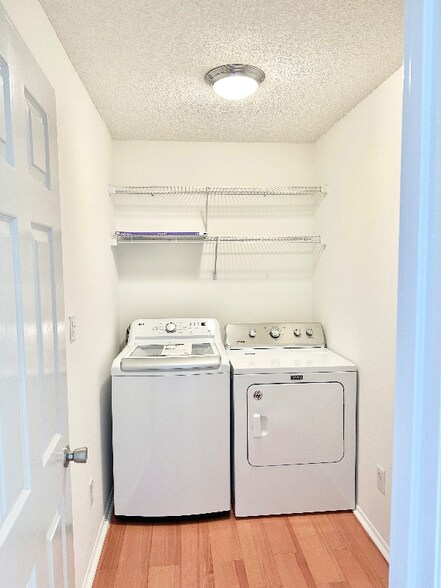 Building Photo - 8621 Flagstone Way