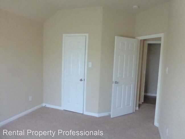 Building Photo - 4 br, 3 bath House - 26115 Crazy Creek
