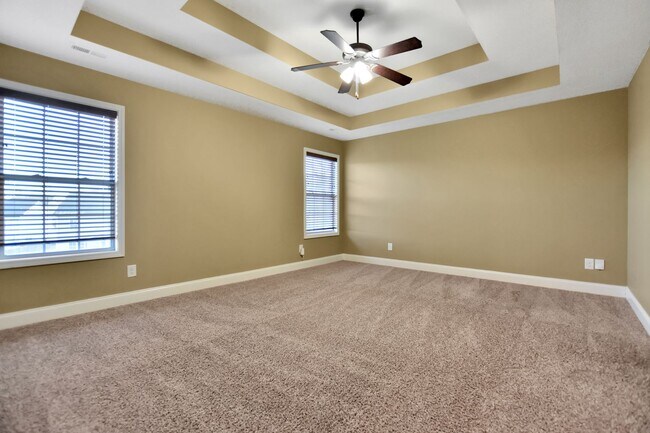 Building Photo - Pet Friendly Four Bedroom!