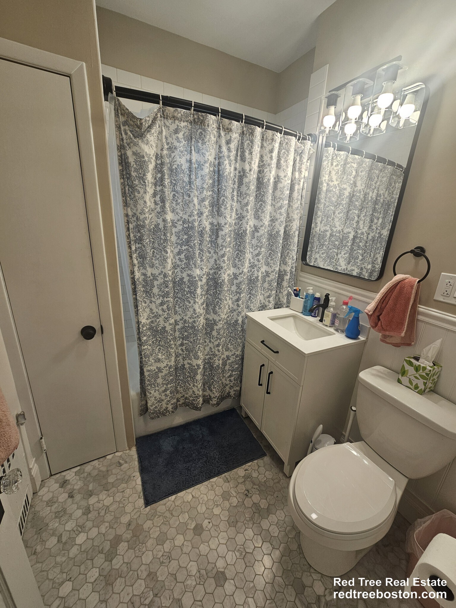 Building Photo - 5 Colliston Rd