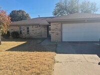 Building Photo - 3211 94th St