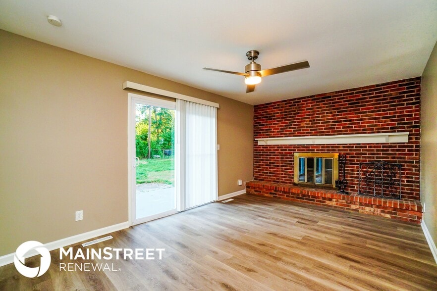 Building Photo - 6020 Dakar Rd E