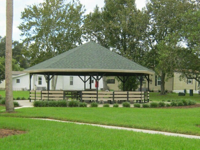 Building Photo - 461 Cecilia Dr