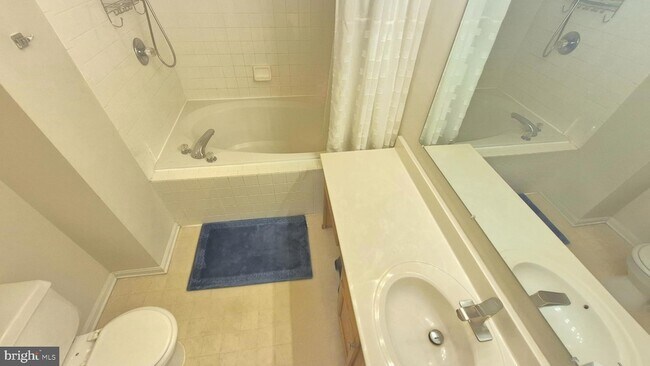 Building Photo - 206 Park Brook Ct