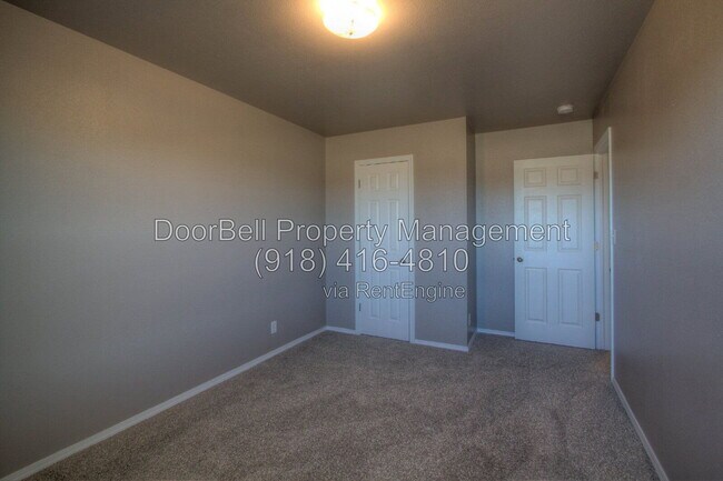 Building Photo - 5717 N 34th St