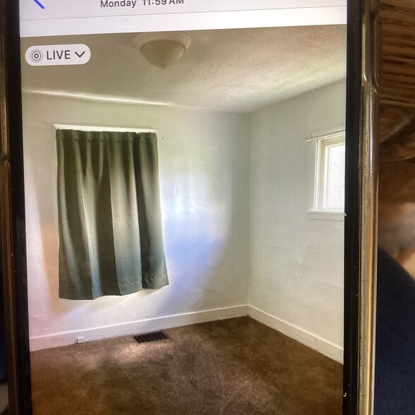 Bedroom - 762 Morrison St