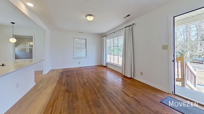 Building Photo - 1217 Brighton Rd