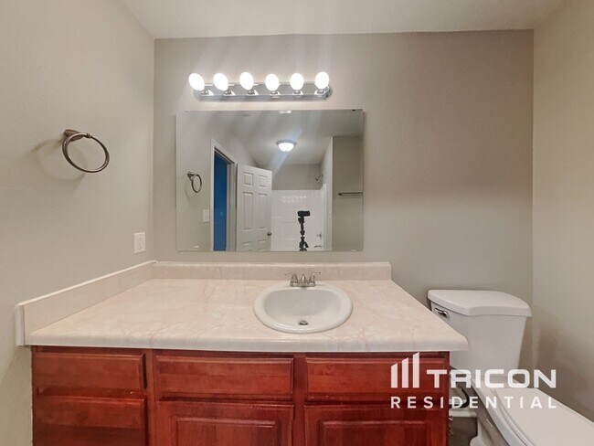 Building Photo - 13600 Ayrshire Cir