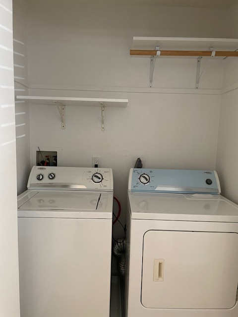 In unit washer and dryer - 1500 Market St