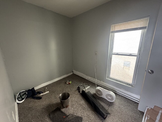 Building Photo - Spacious 3-Bedroom upper unit on Park Ave S – 1200 Sq Ft of Comfort in Minneapolis, Section 8 Wel...