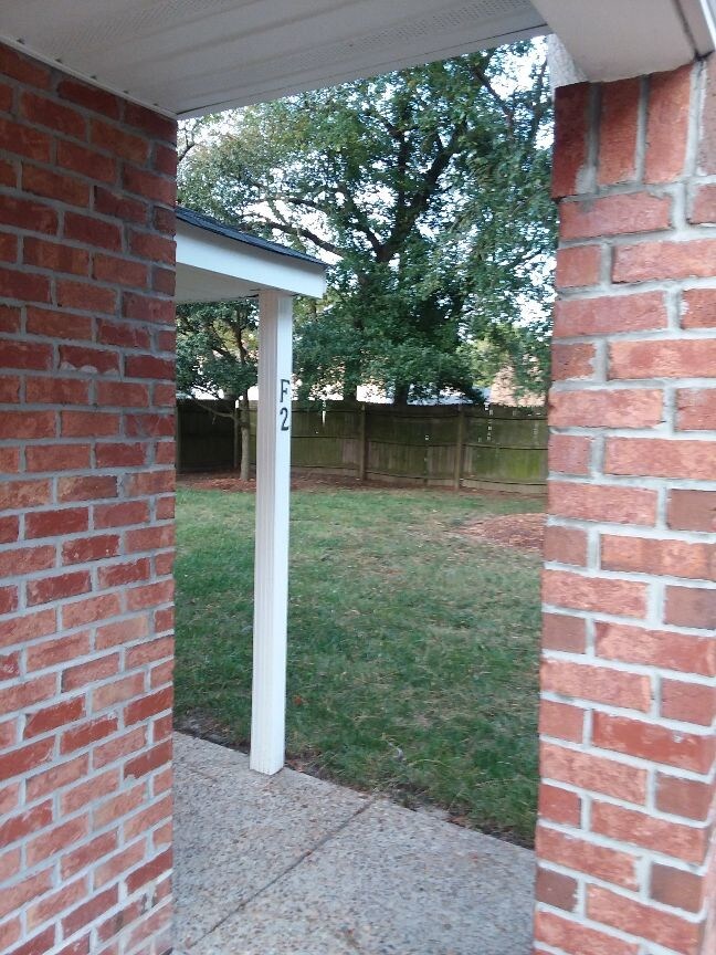 Building Photo - 8550 Tidewater Dr