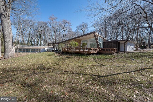 Building Photo - 39 Fairview Rd