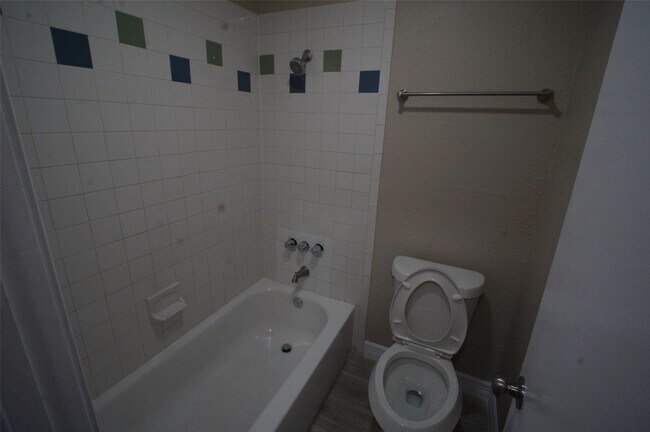 Building Photo - 8581 Sands Point Dr