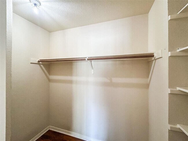 Building Photo - 1745 Dapplegrey Ln