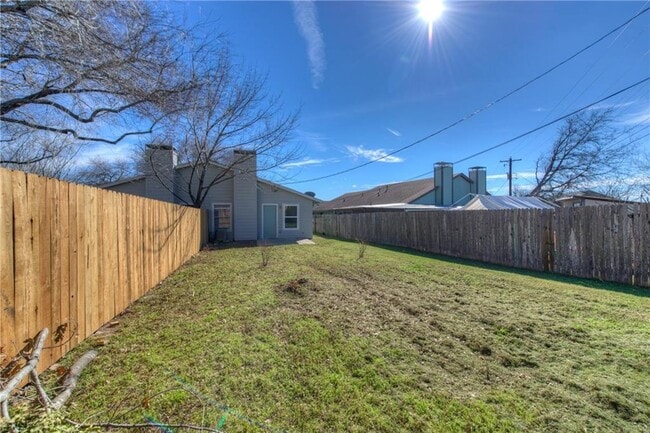 Building Photo - 2400 Burleson Ct