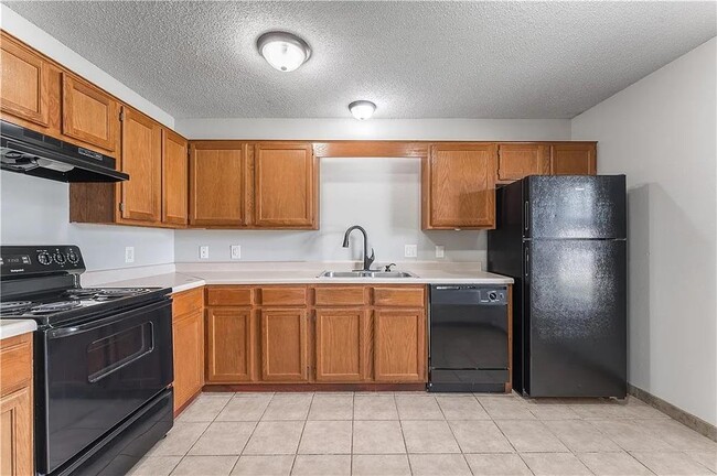 Building Photo - 3501 SW Landau Ct