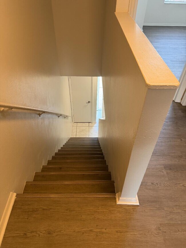 Building Photo - 135 Knotts Ln