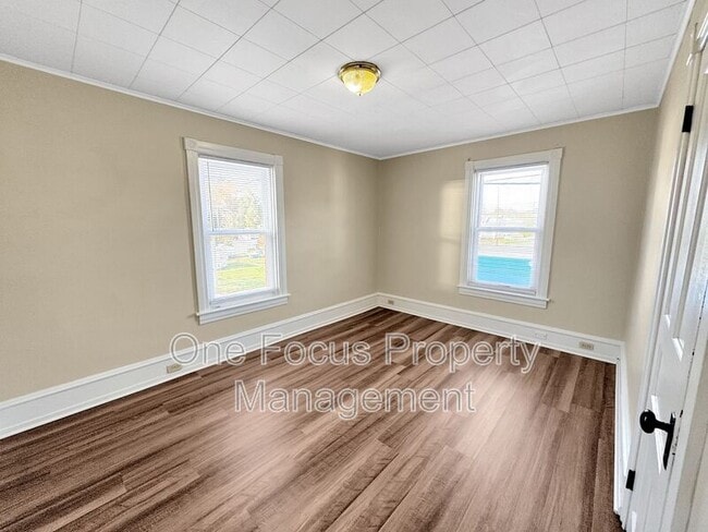 Building Photo - 1314 Dewey Ave