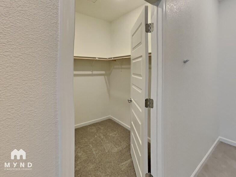 Building Photo - 1688 Bullock Dr