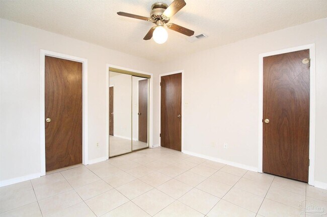 Building Photo - 6528 Hunter St